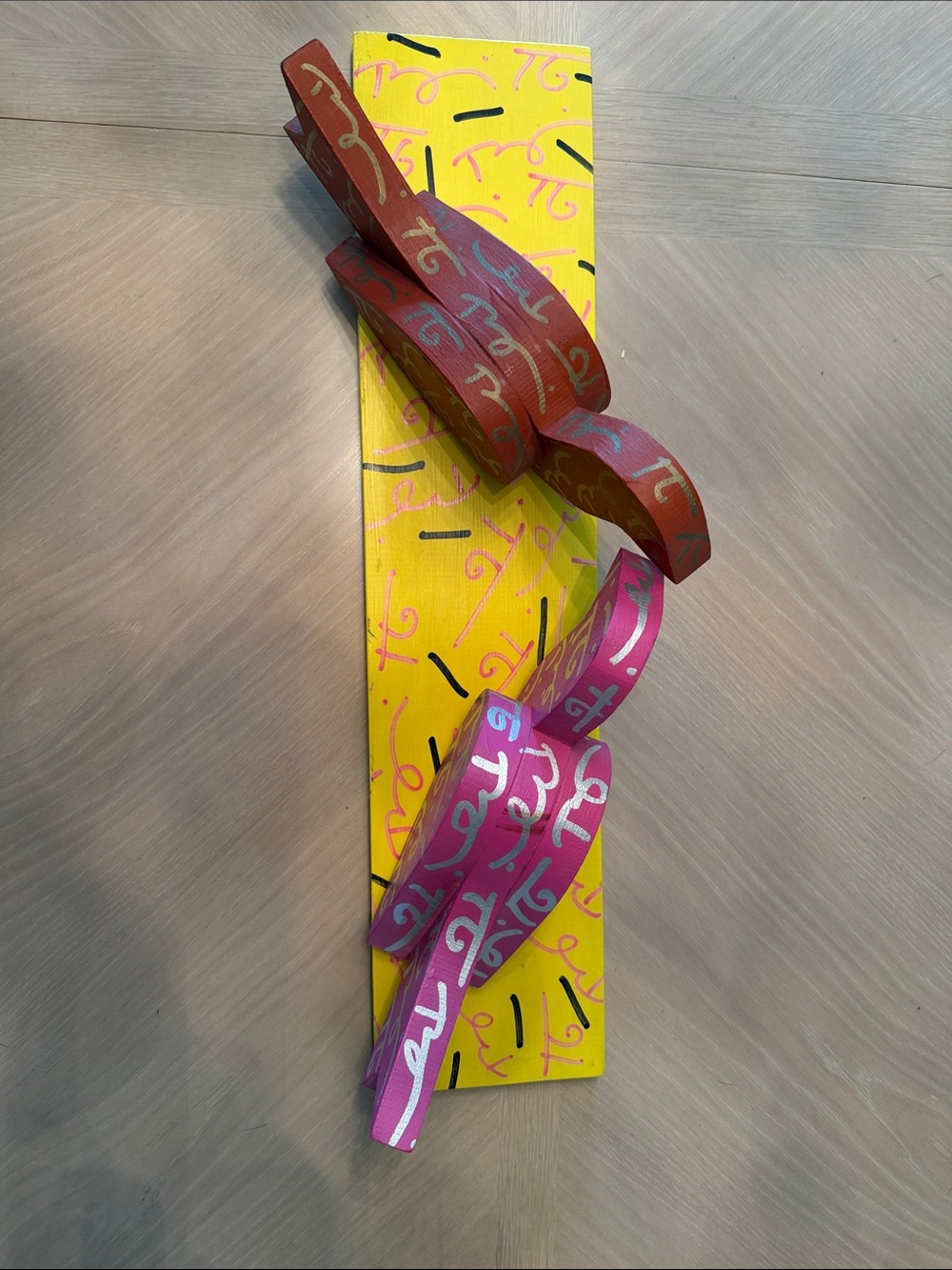 Hand-Painted signed Romero Britto wooden sculpture “Doves” - Picture 3 of 16